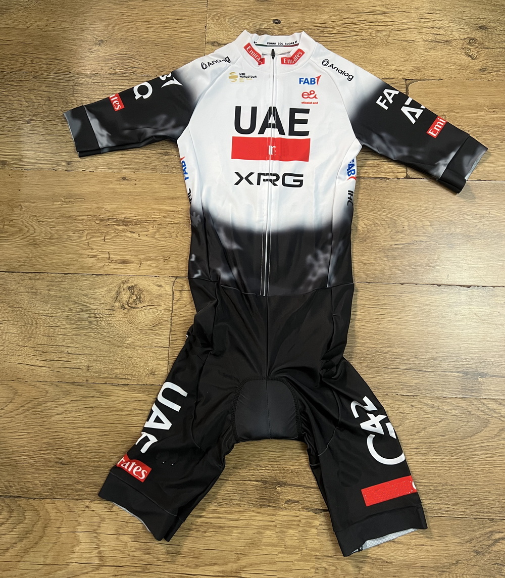 LASER CUT Skinsuit 2025 2026 U - Summer Clothing Material recension och pris