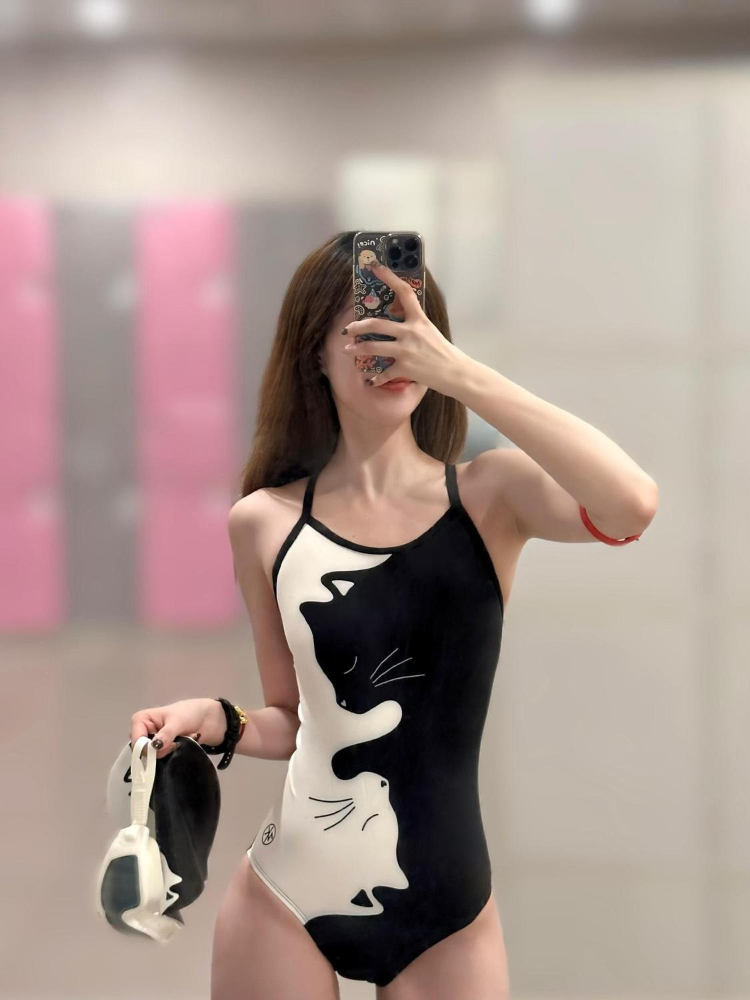 Black White Kitten Print Women - Swimsuit One Piece recension och pris