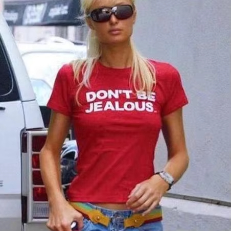 Paris Hilton 'don't Be Jealous - Summer Clothing In Paris recension och pris